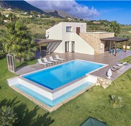 4  bedroom villa with pool, Scopello, sleeps 8